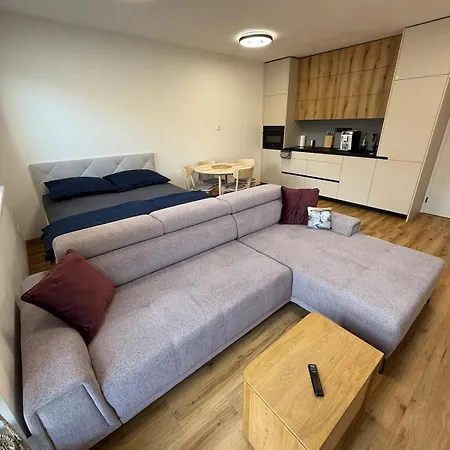 Visteria 10 Apartment *